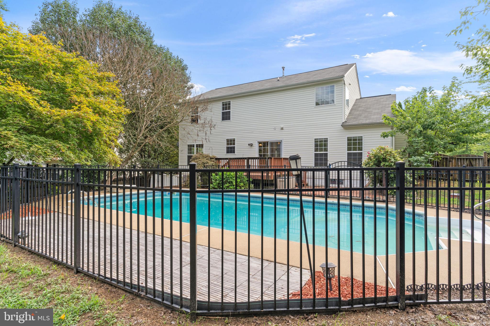 114 Saint Roberts Dr