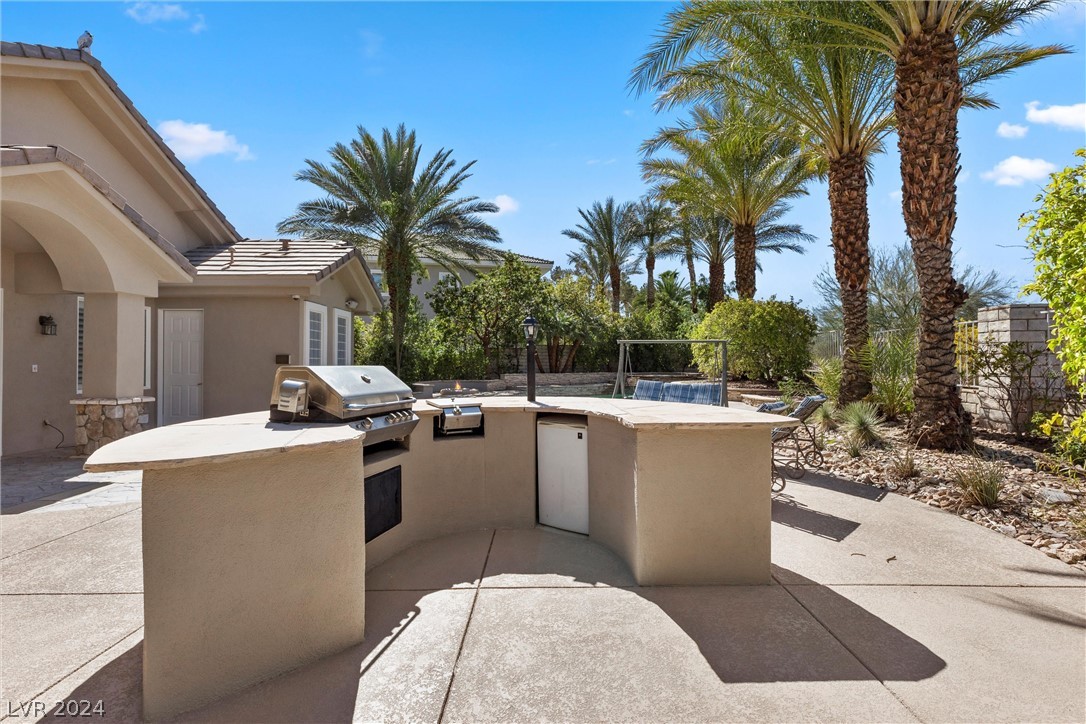 2086 Troon Drive