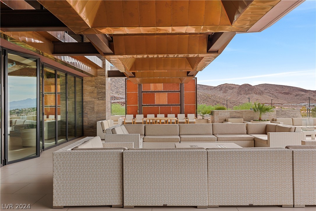 32 High Knoll Court