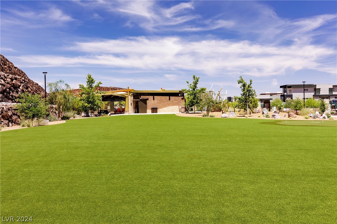 32 High Knoll Court