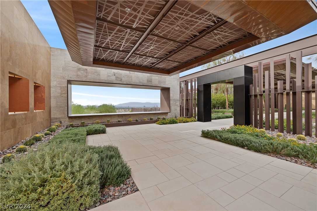 32 High Knoll Court