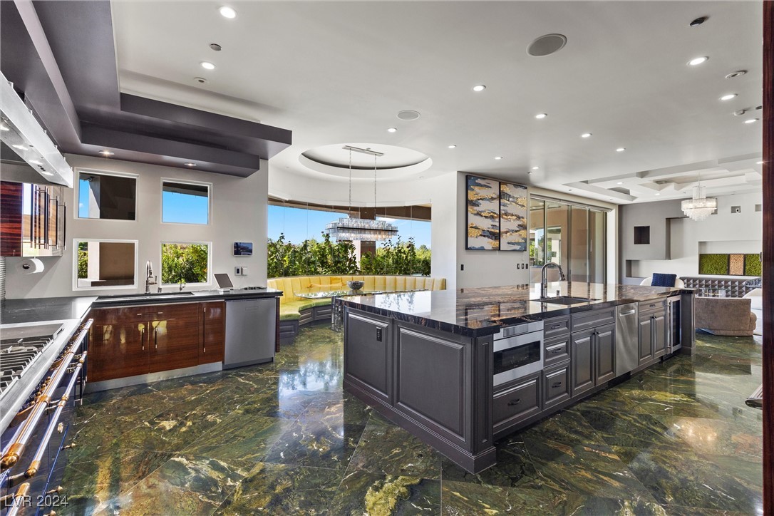 11 Anthem Pointe Court