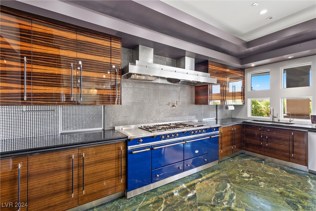 11 Anthem Pointe Court