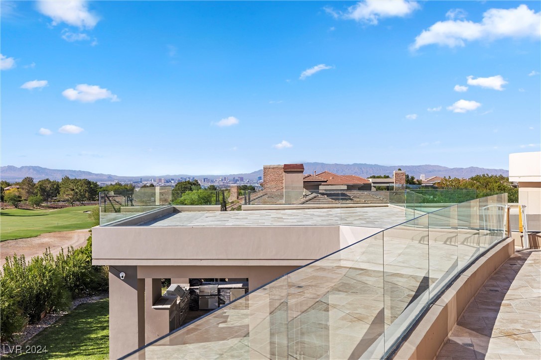 11 Anthem Pointe Court