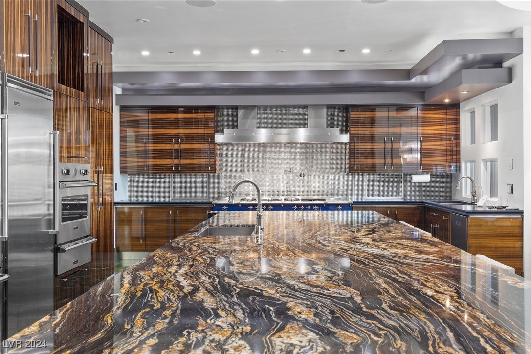 11 Anthem Pointe Court