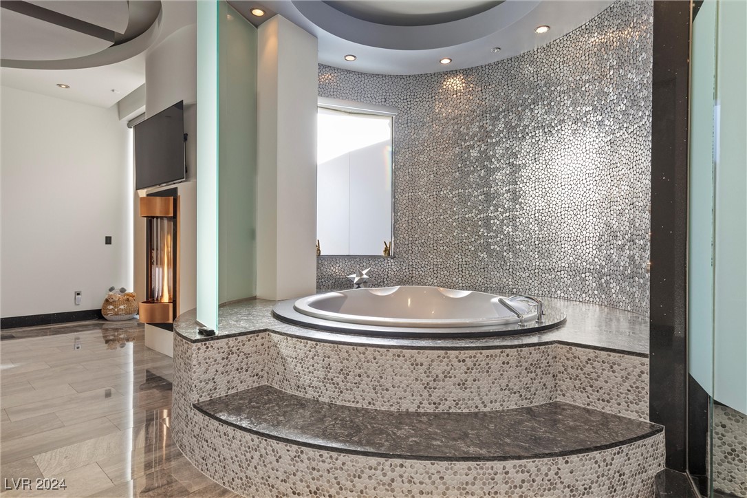 11 Anthem Pointe Court