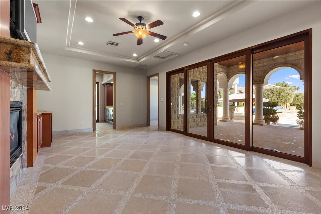 9409 Kings Gate Court