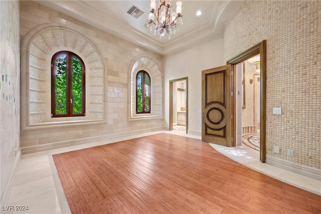 9409 Kings Gate Court