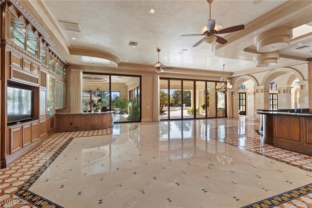 9409 Kings Gate Court