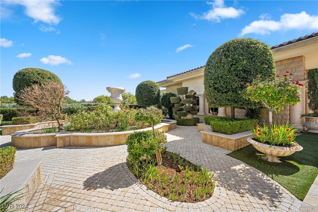 9409 Kings Gate Court