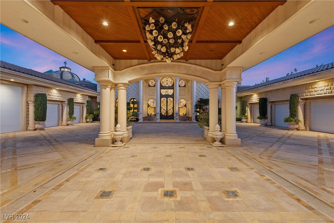 9409 Kings Gate Court