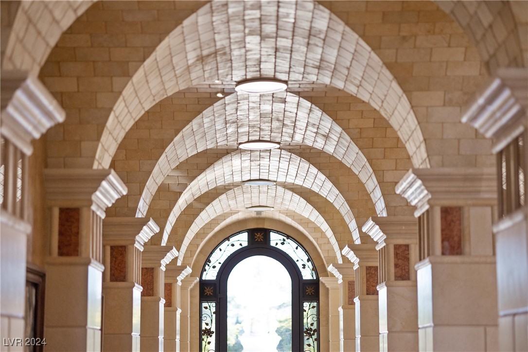 9409 Kings Gate Court