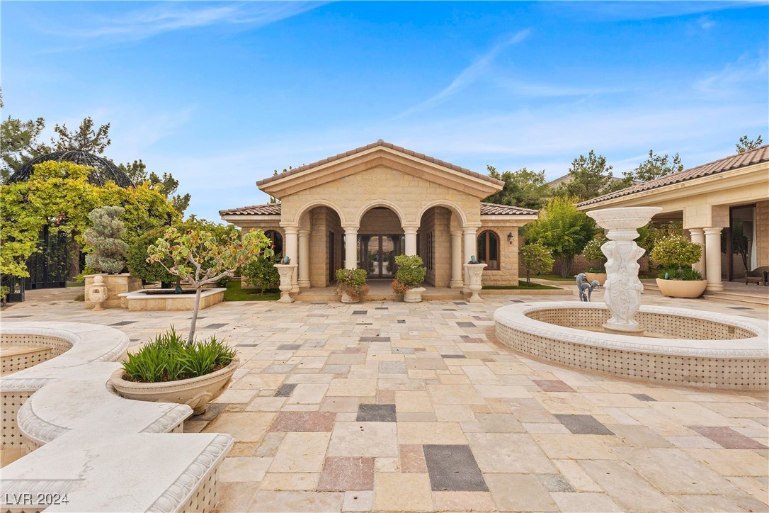 9409 Kings Gate Court