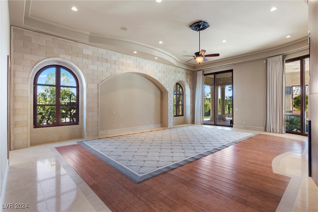 9409 Kings Gate Court