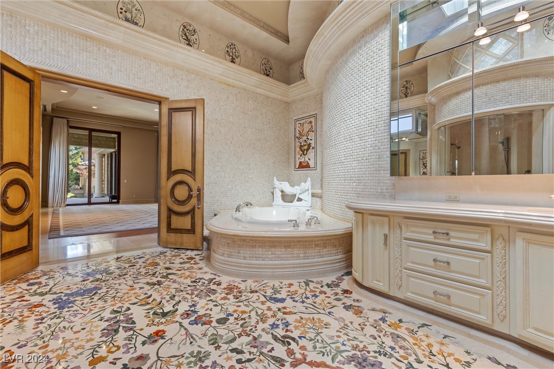 9409 Kings Gate Court