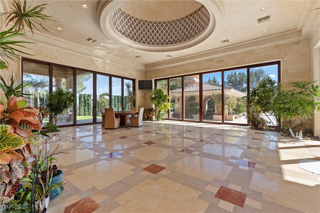 9409 Kings Gate Court