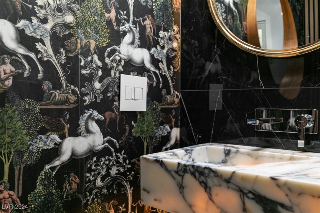 222 Karen Avenue 305