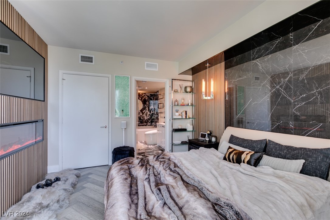 222 Karen Avenue 305