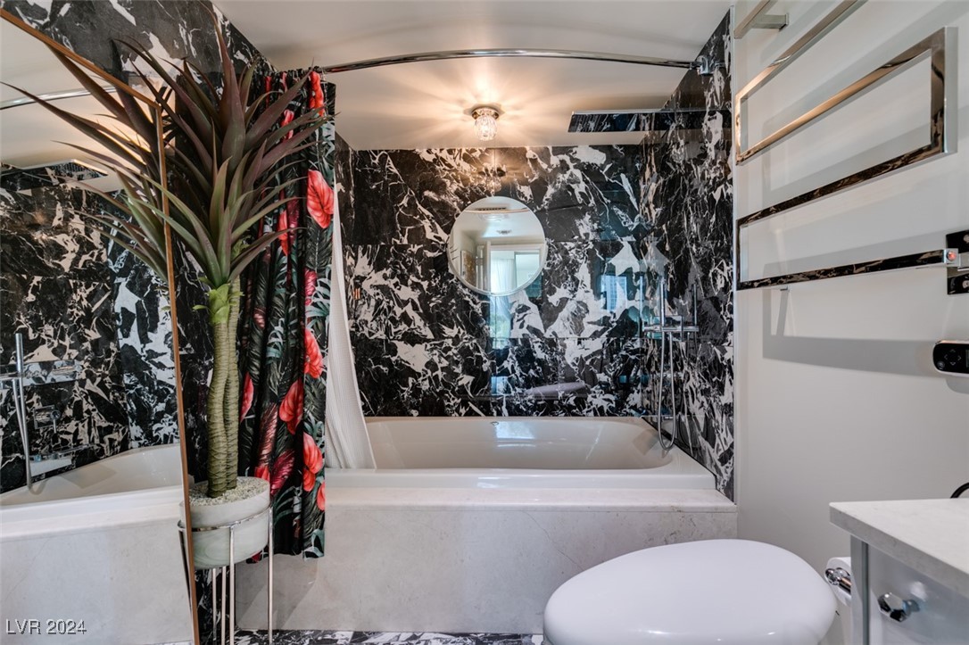 222 Karen Avenue 305