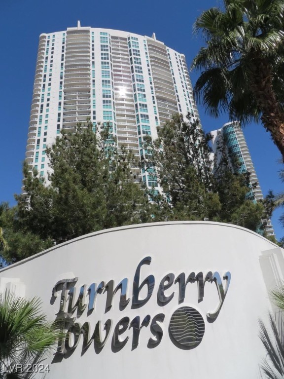 222 Karen Avenue 305