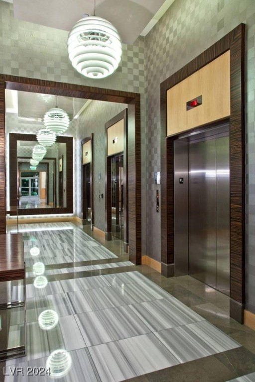 222 Karen Avenue 305