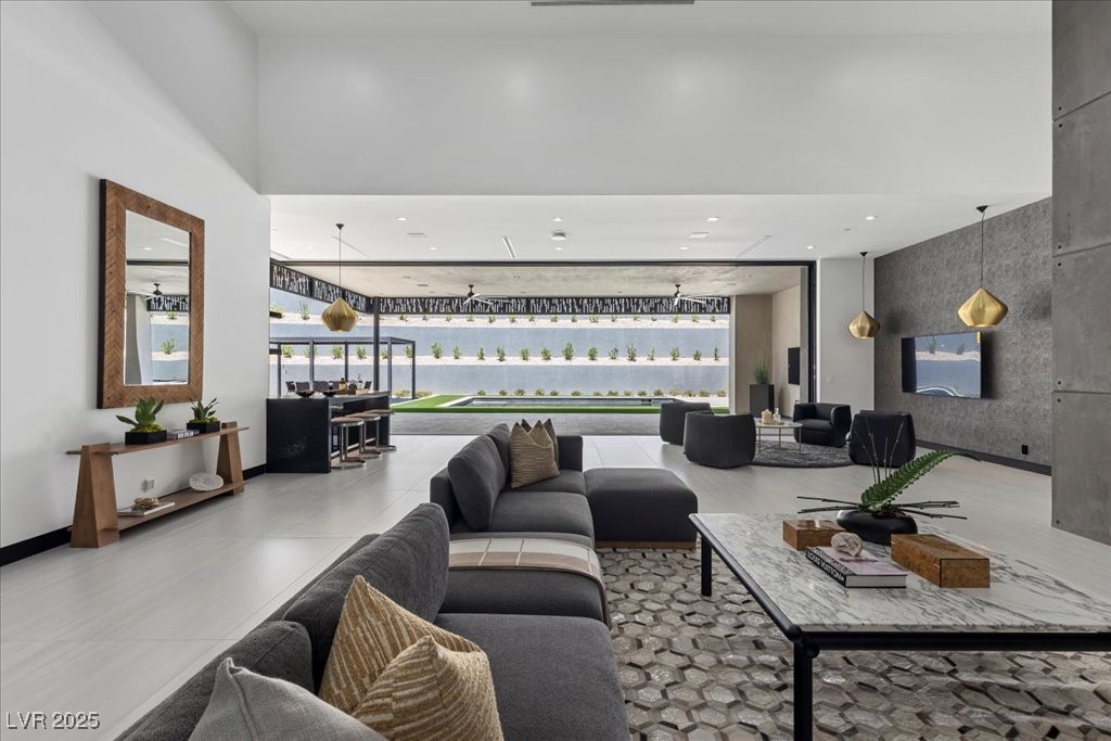 38 Skybird Court