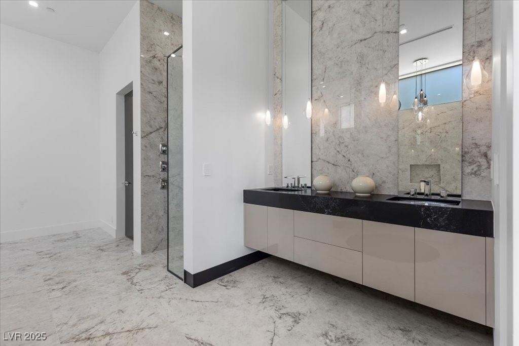 38 Skybird Court