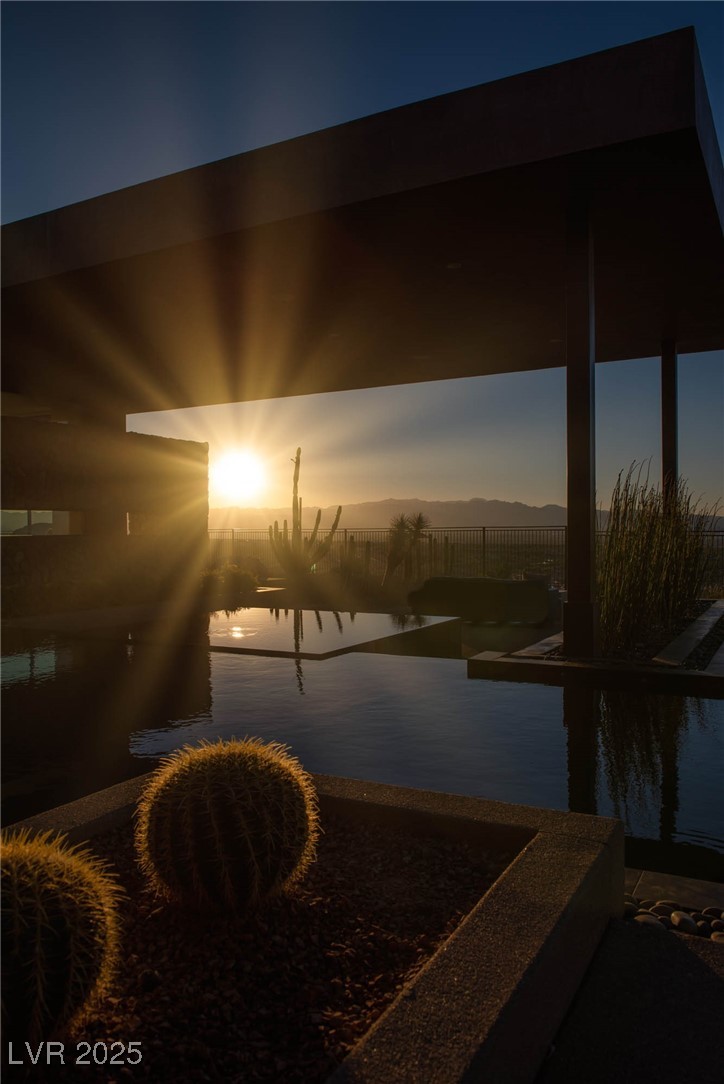 11 Cloud Chaser Boulevard