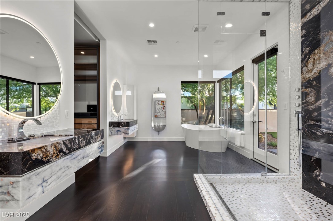 11 Cloud Chaser Boulevard