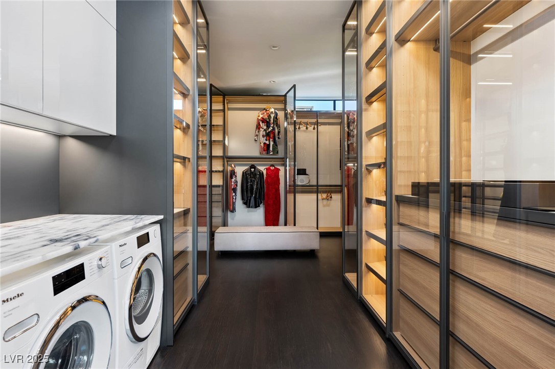 11 Cloud Chaser Boulevard