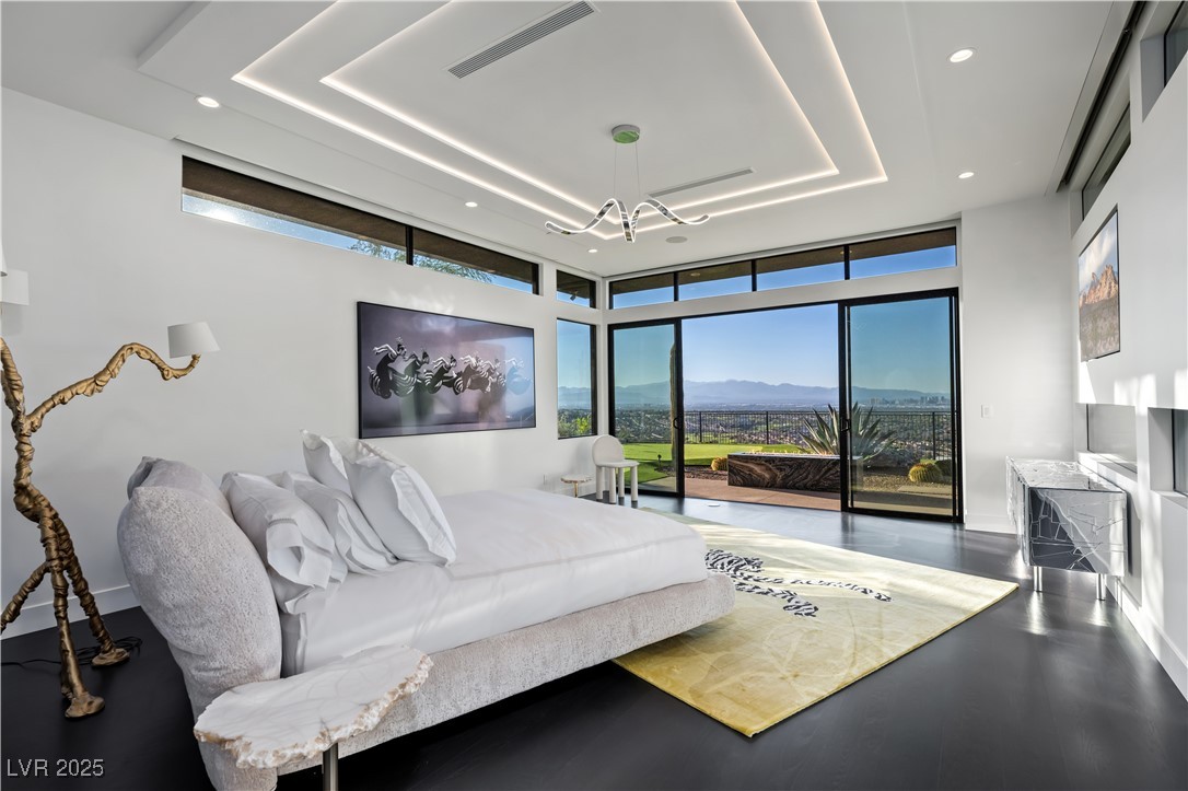 11 Cloud Chaser Boulevard