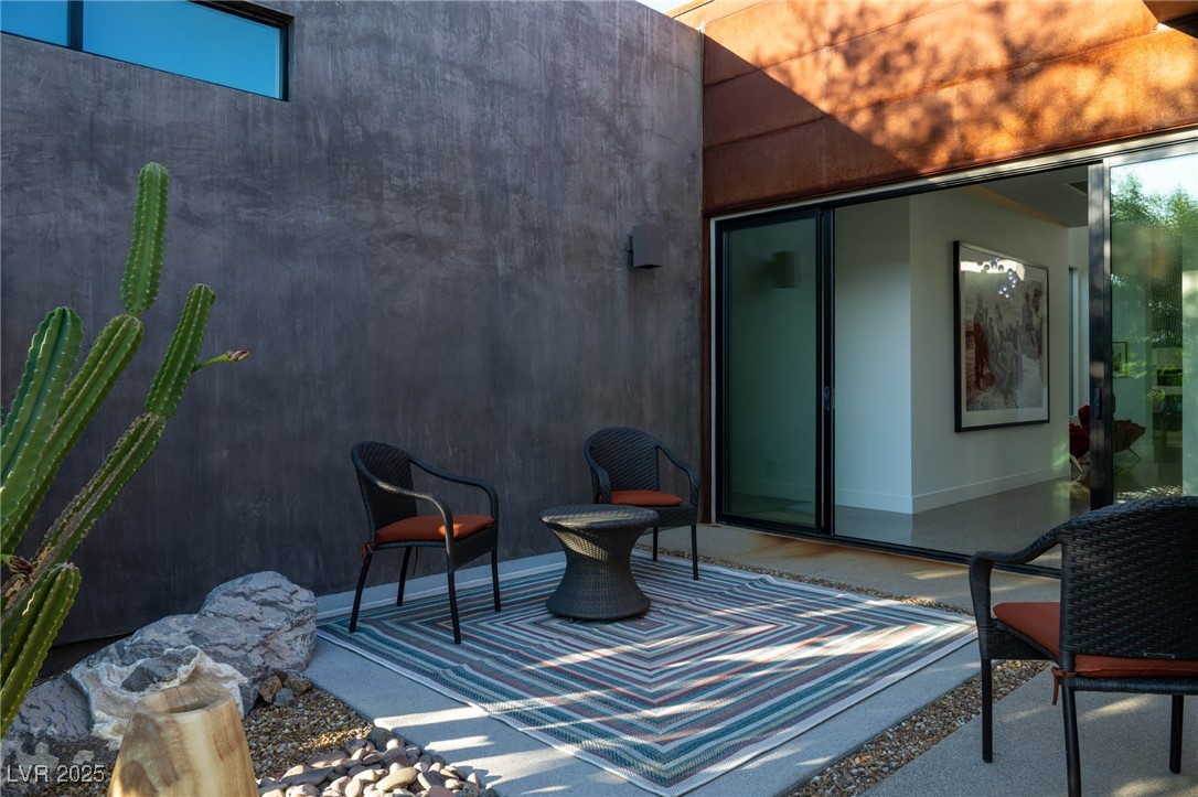 11 Cloud Chaser Boulevard