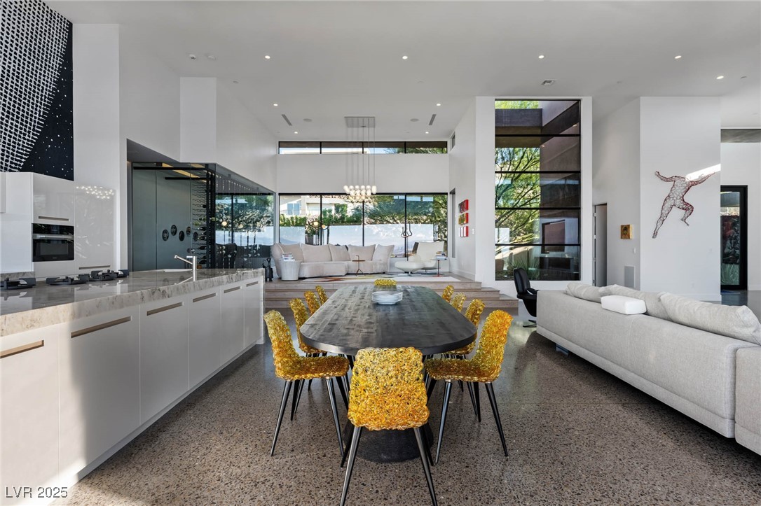 11 Cloud Chaser Boulevard