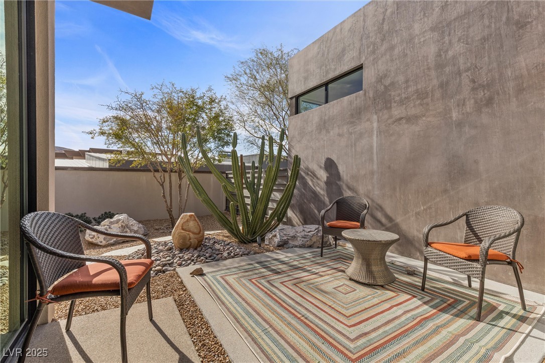 11 Cloud Chaser Boulevard