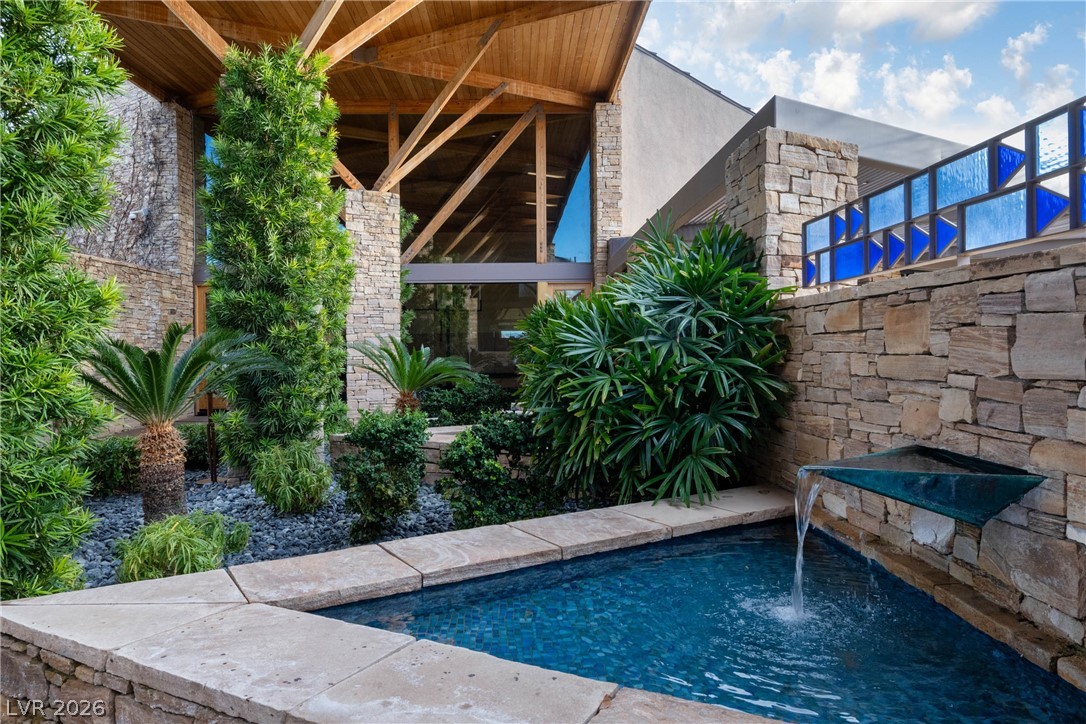 3 Anthem Pointe Court