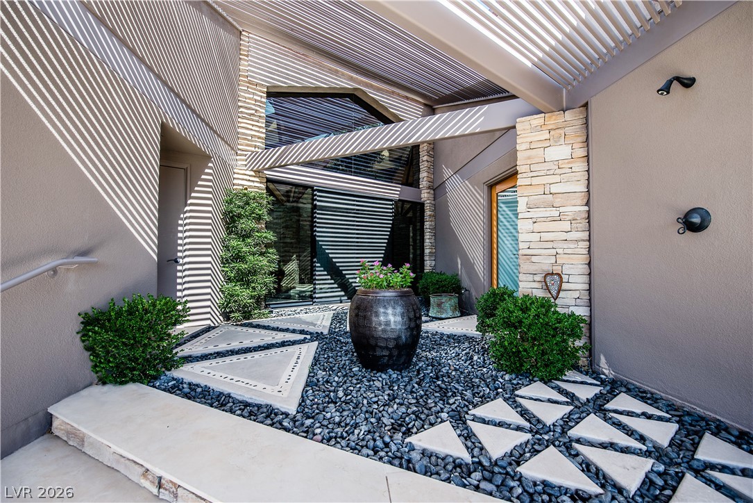 3 Anthem Pointe Court