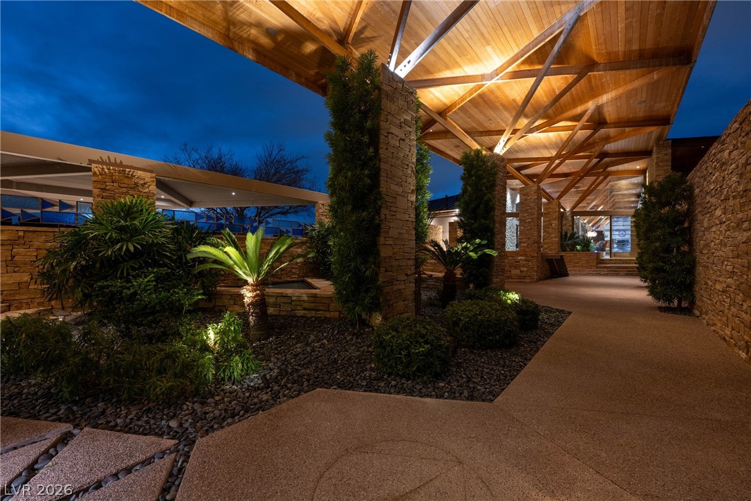 3 Anthem Pointe Court