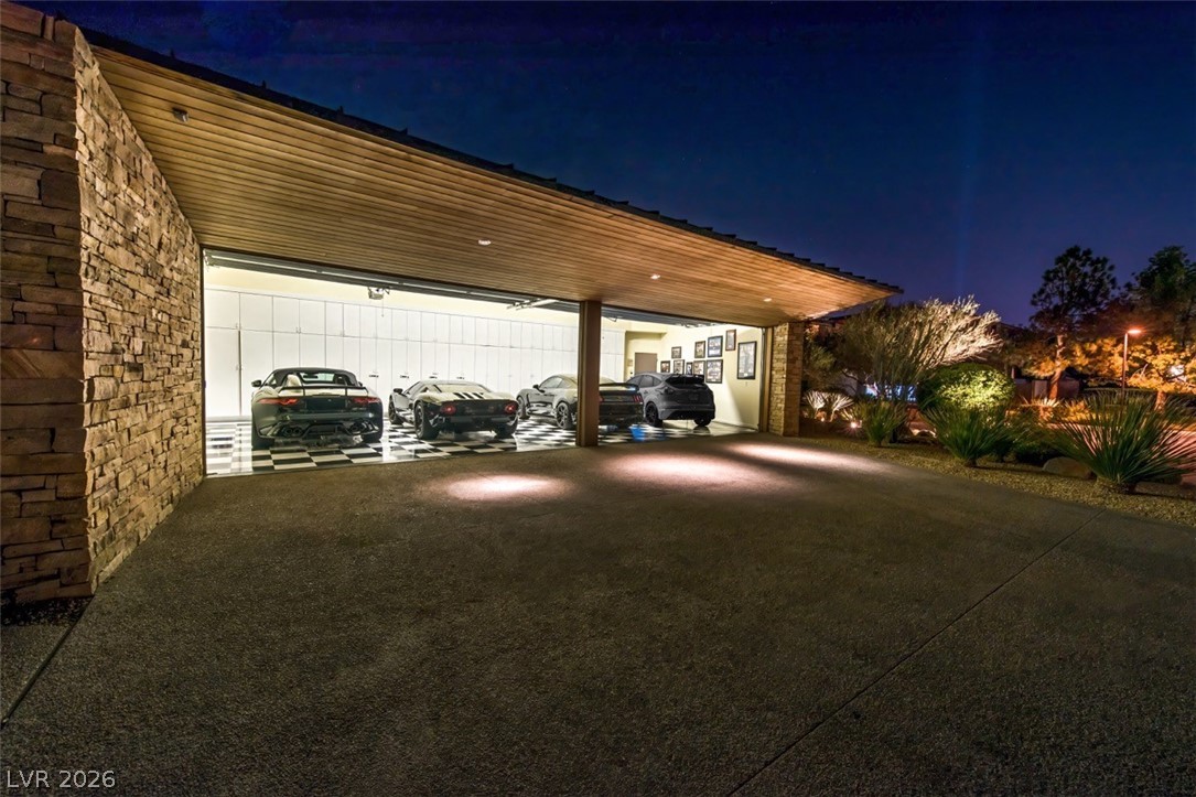 3 Anthem Pointe Court