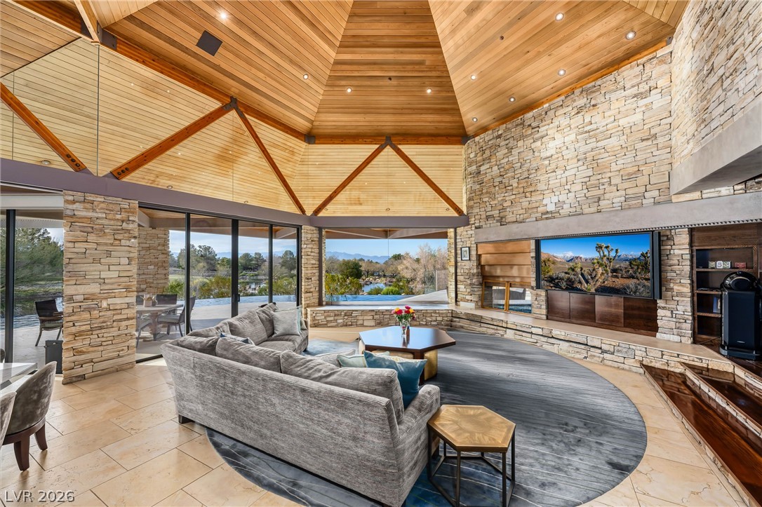 3 Anthem Pointe Court