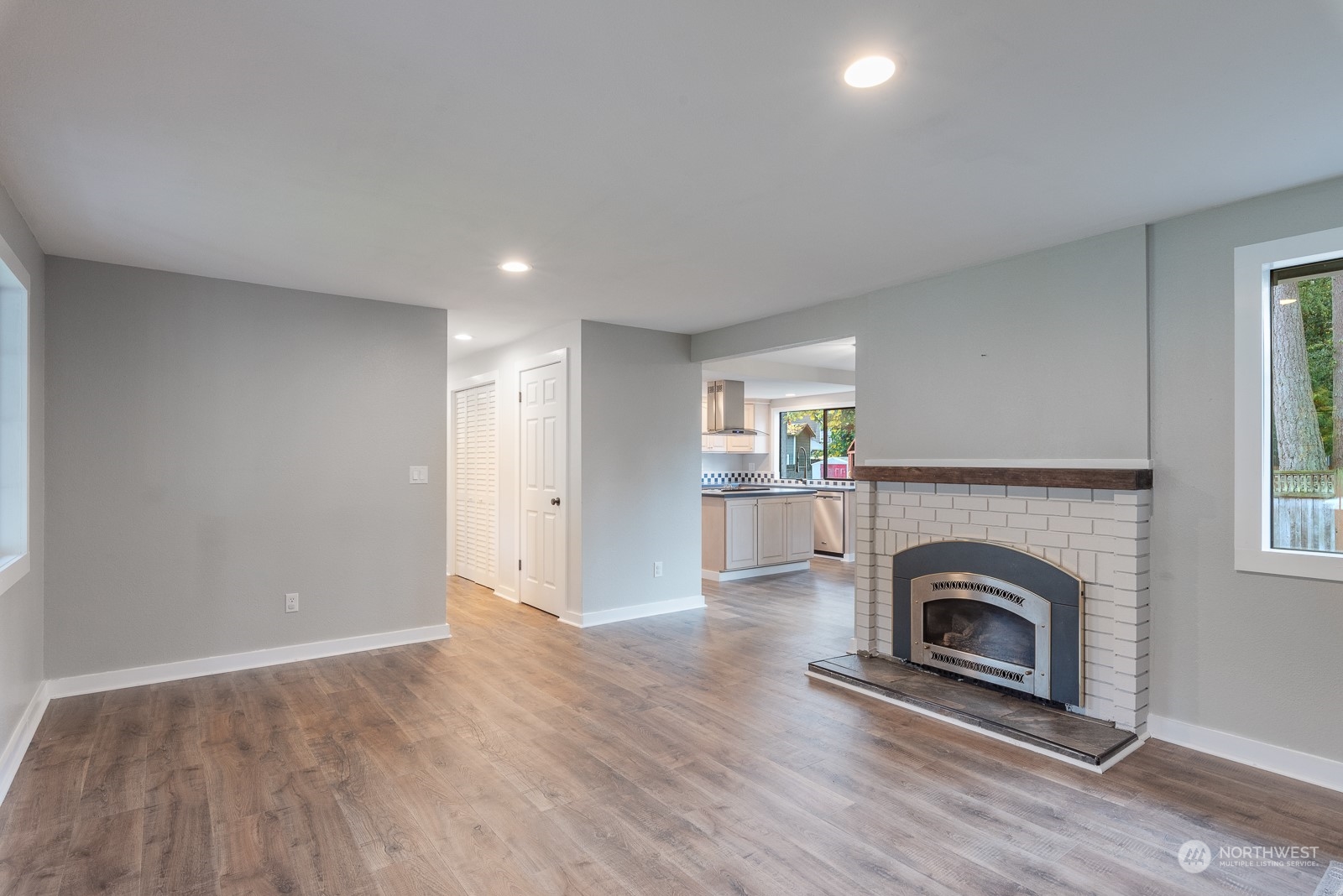 10509 38th Avenue NE