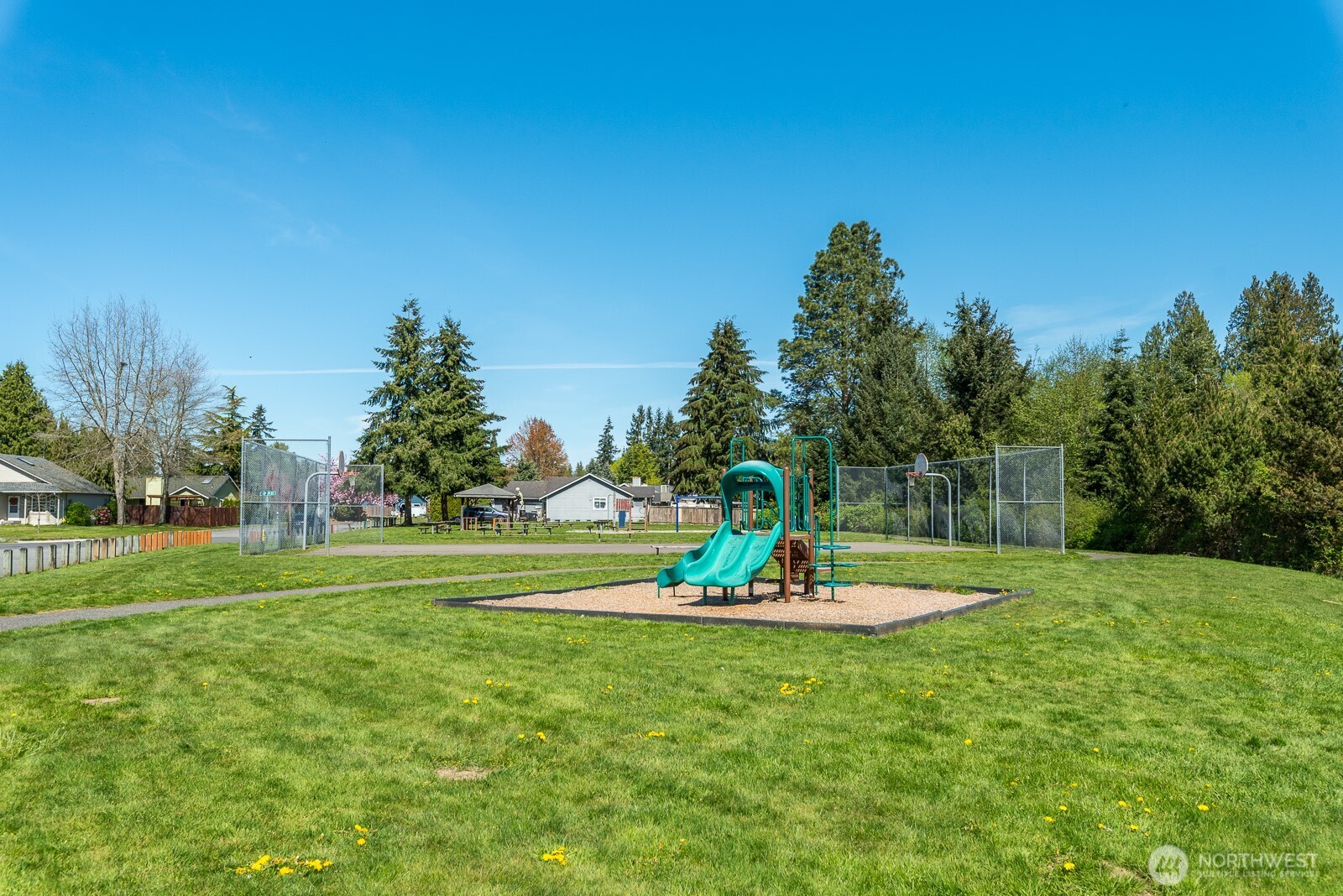 13810 52nd Avenue NE