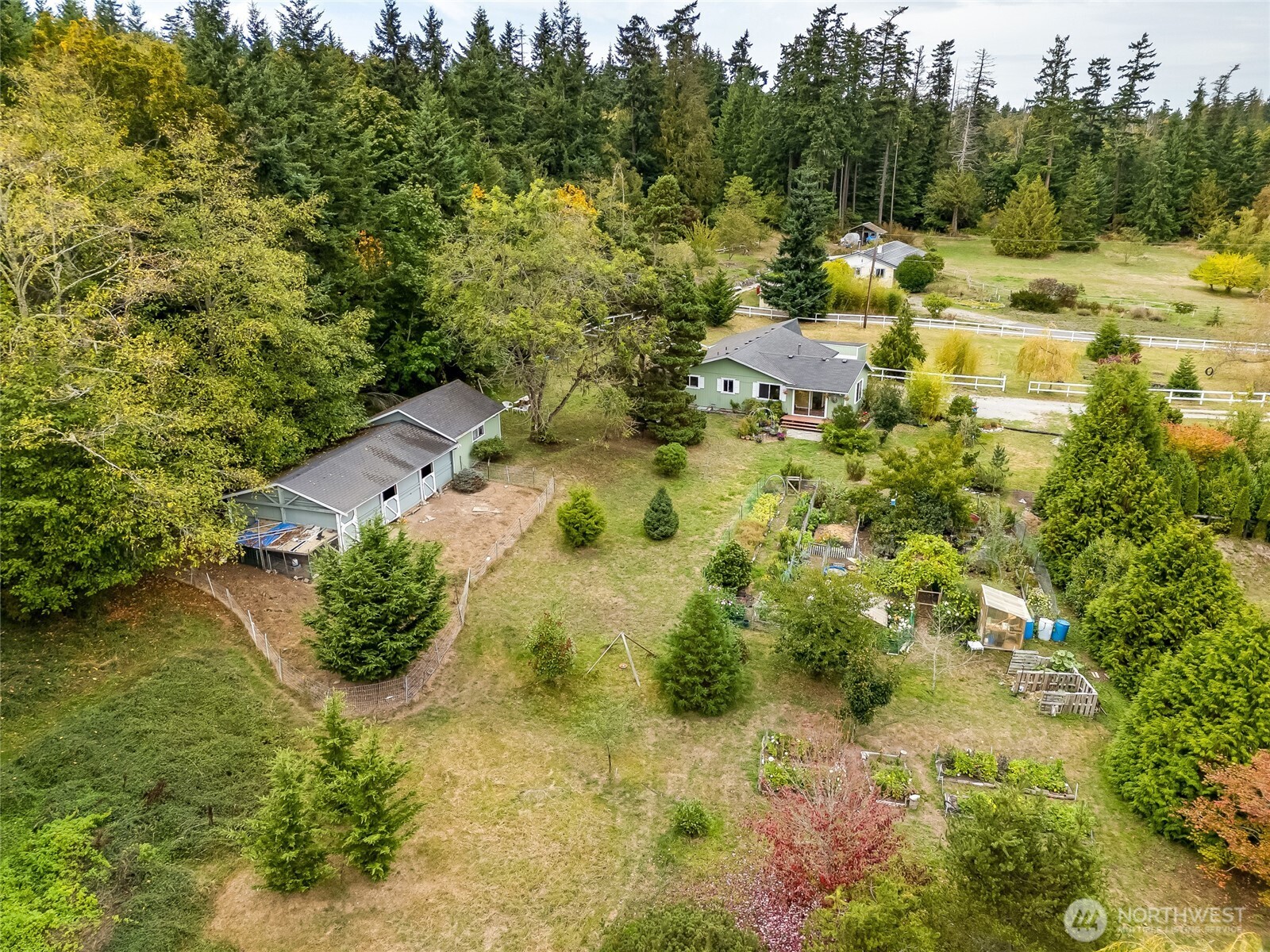 85 W Bradley Place