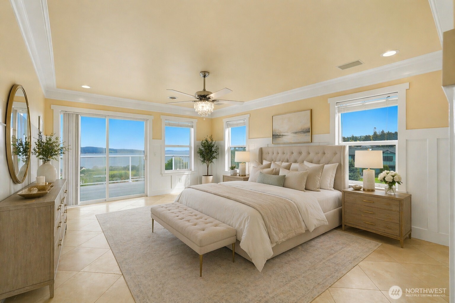 838 Gladstone Drive