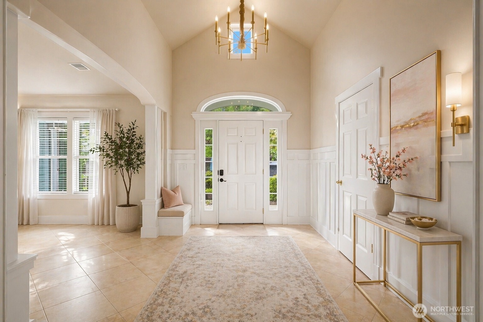 838 Gladstone Drive