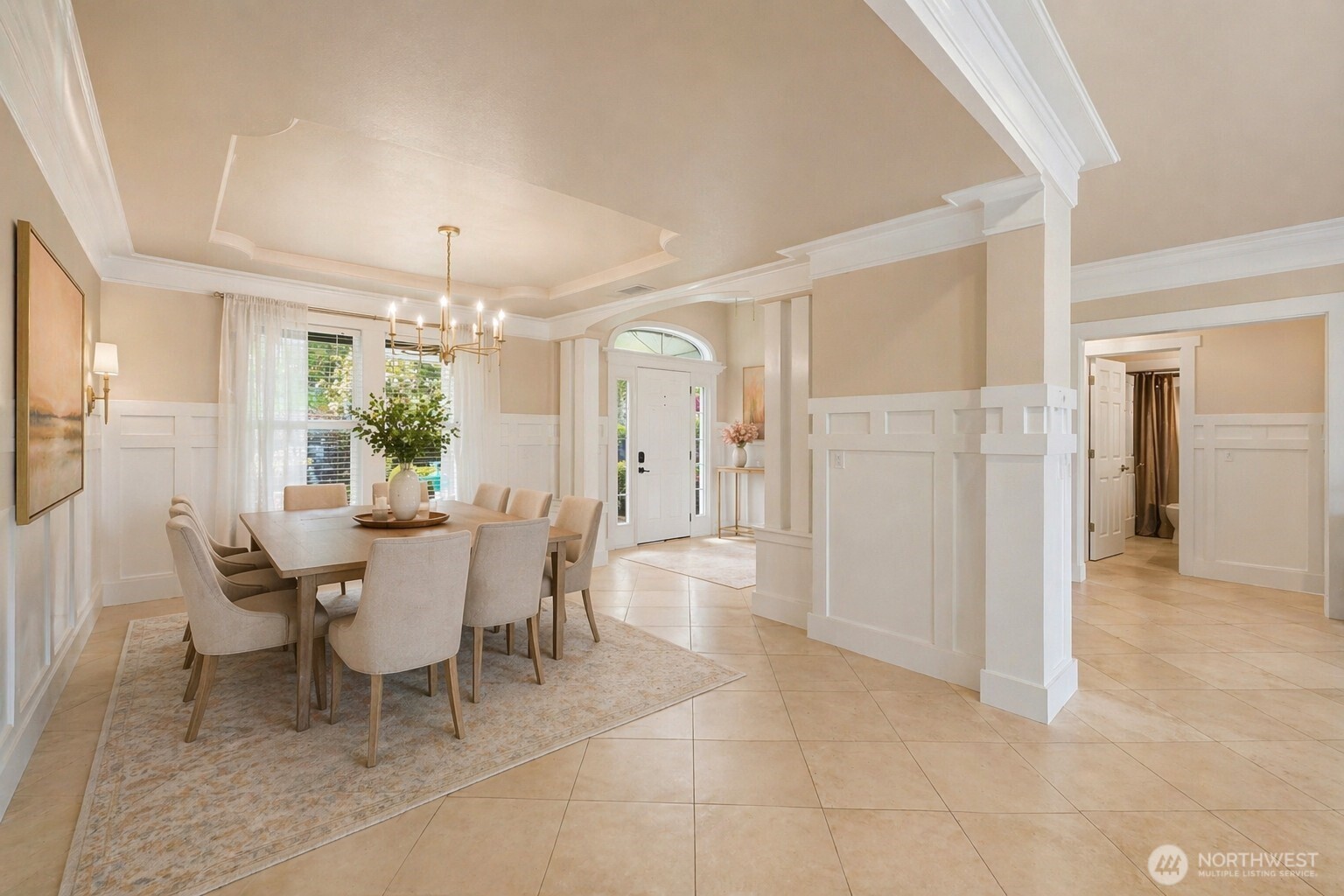 838 Gladstone Drive