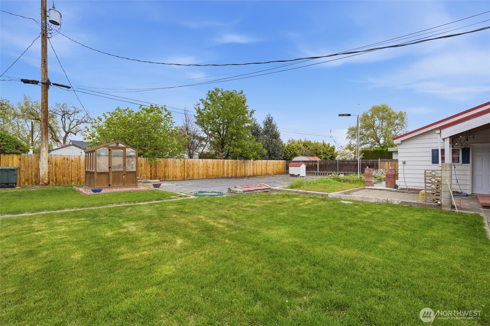 90 Van Giesen Street