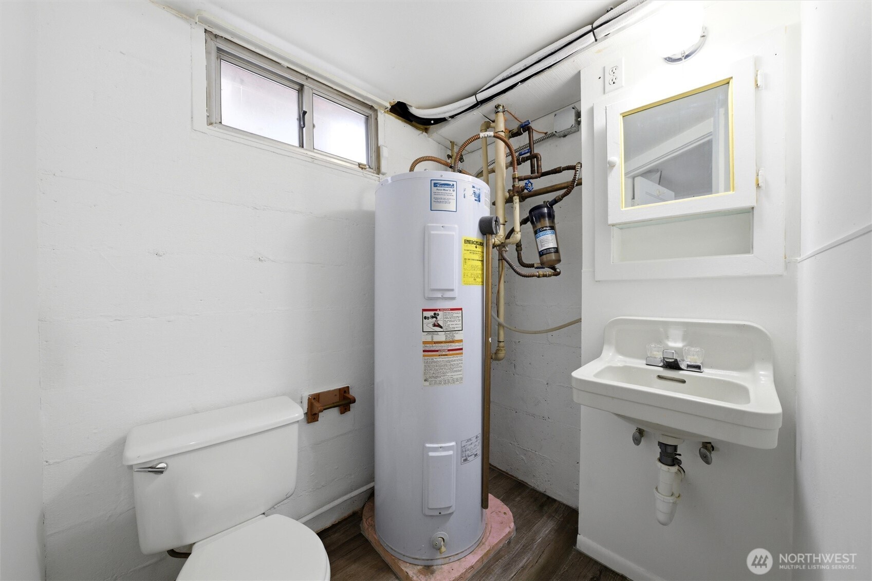 90 Van Giesen Street