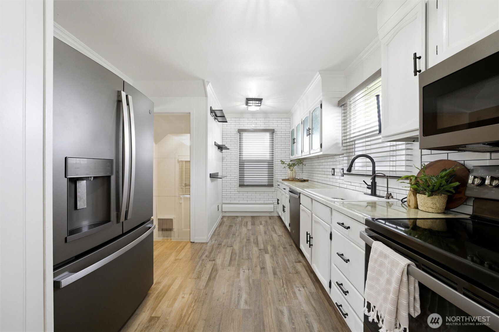 90 Van Giesen Street