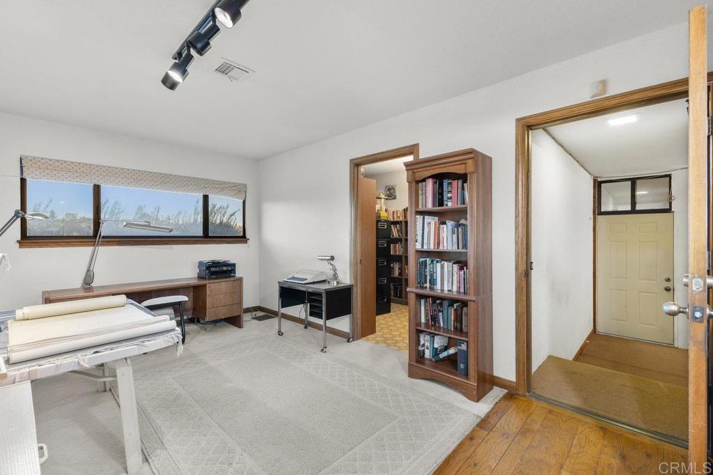 6412 Lago Grande Drive