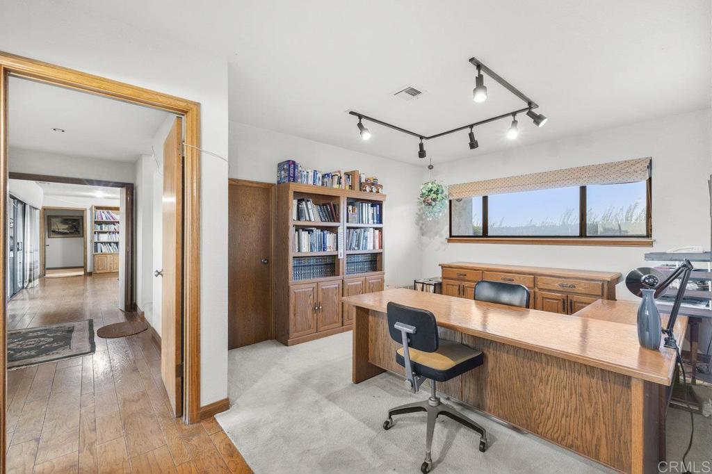 6412 Lago Grande Drive